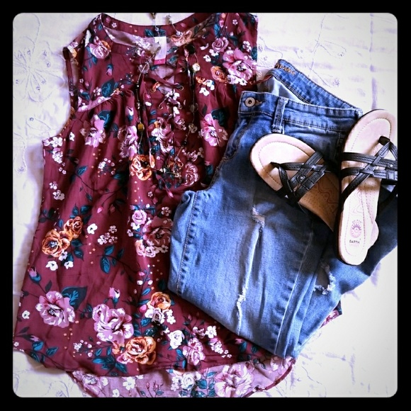 No Boundaries Tops - 🦎Bundle to save🦎Dressy tank top